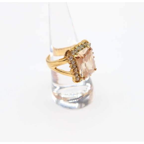 Pink Faceted Glass & Clear Rhinestone Cocktail Statement Gold Tone Ring Size 8 - Picture 3 of 6